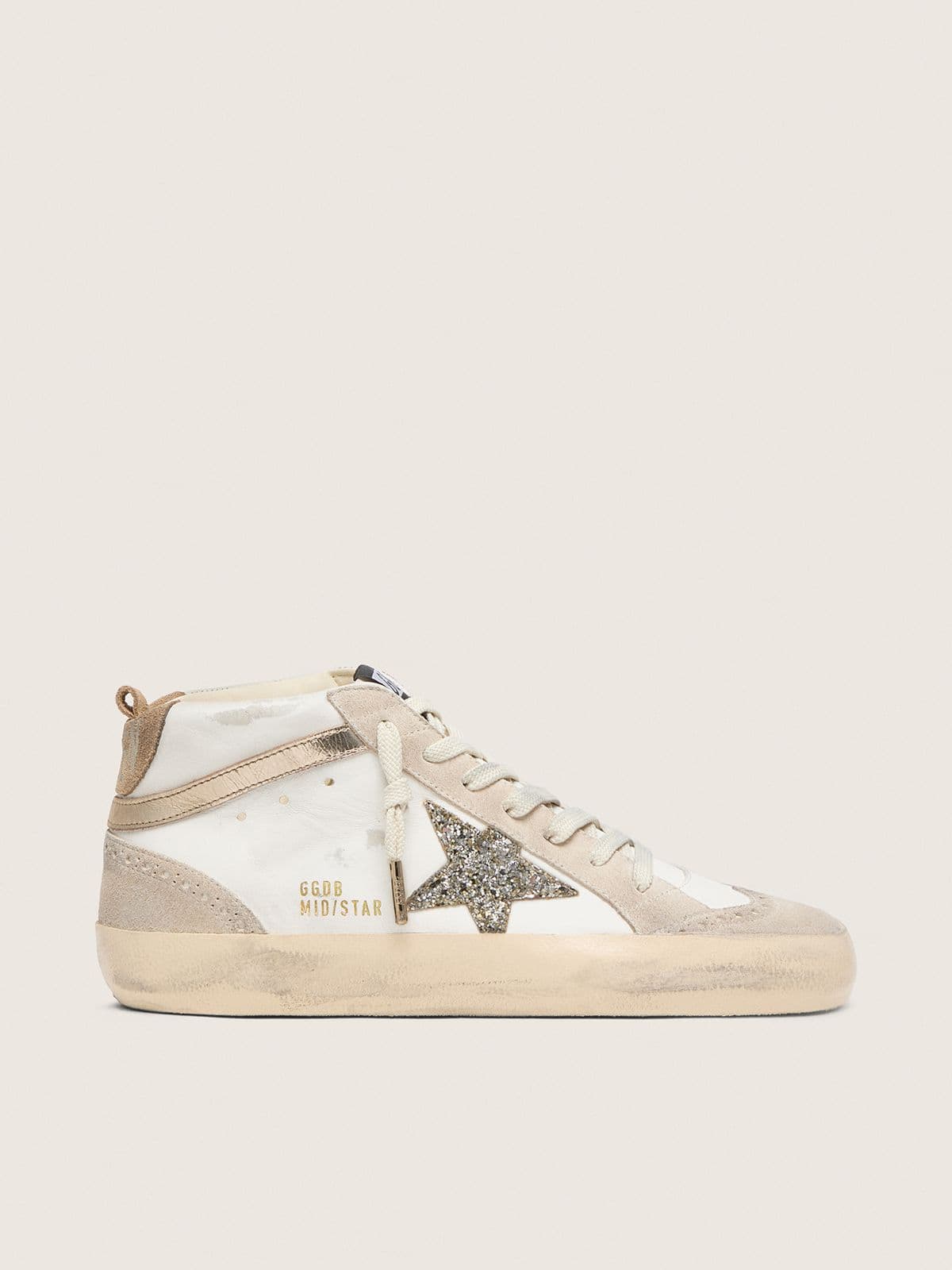 Golden Goose - Mid Star Damen aus wei&szlig;em Leder und perlfarbenem Suede mit platinfarbenem Glitzerstern in 
