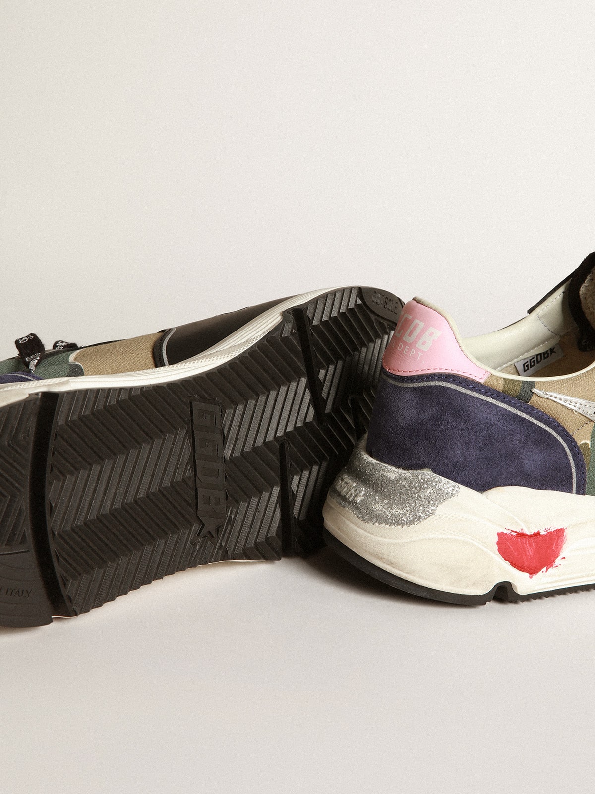 Golden Goose - Running Sole sneakers in camouflage canvas with silver laminated leather star and baby-pink leather heel tab in 