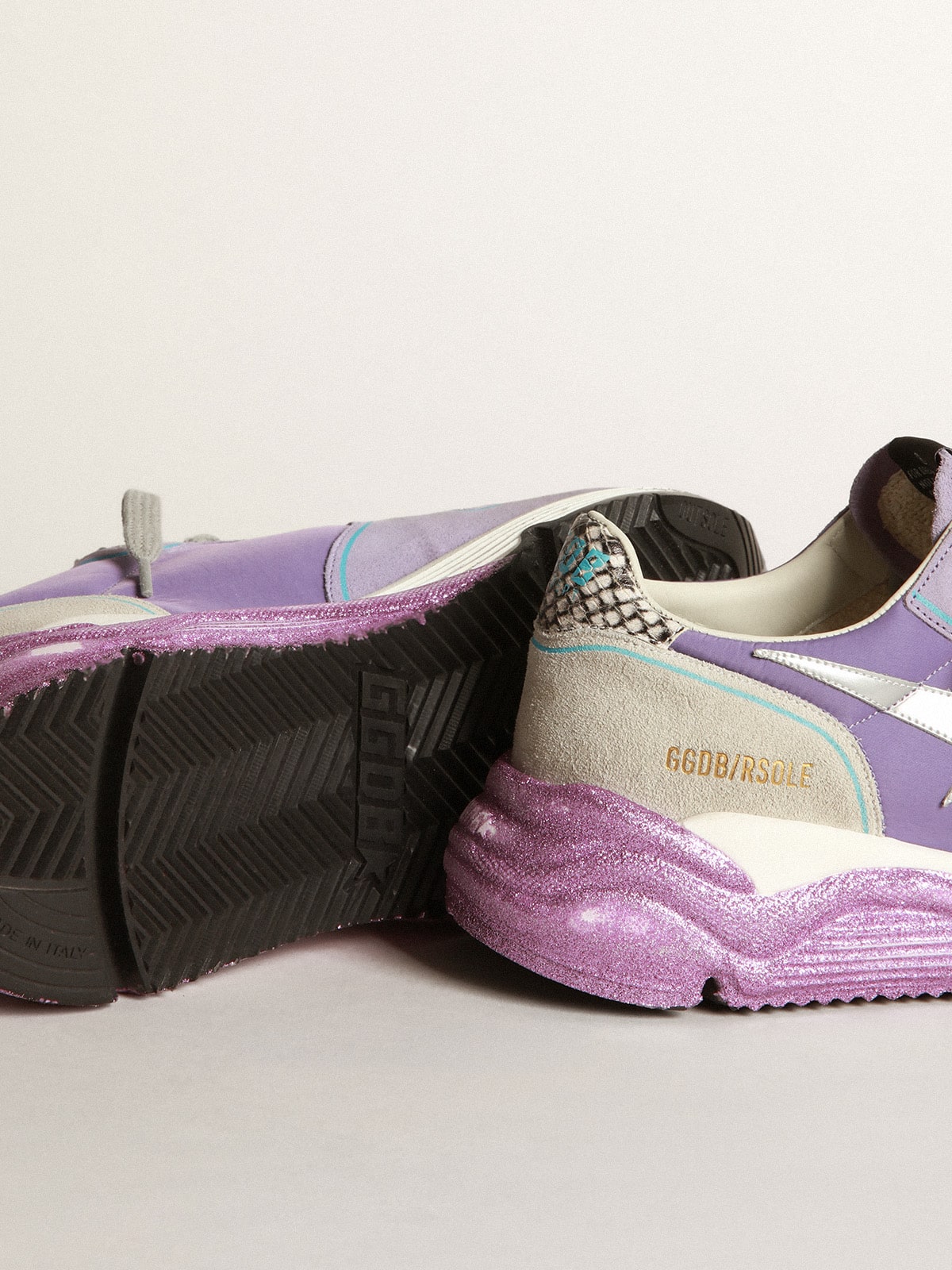 Golden Goose - Lavender Running Sole sneakers with glittery sole and silver star in 