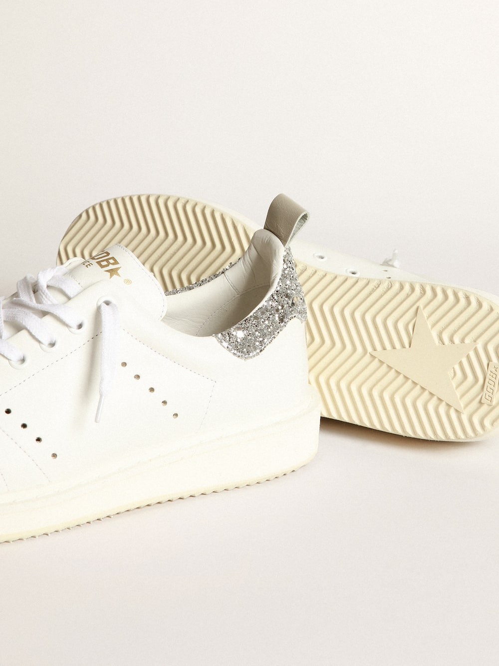 Golden Goose - Sneaker Starter in pelle bianca con talloncino in glitter argento in 