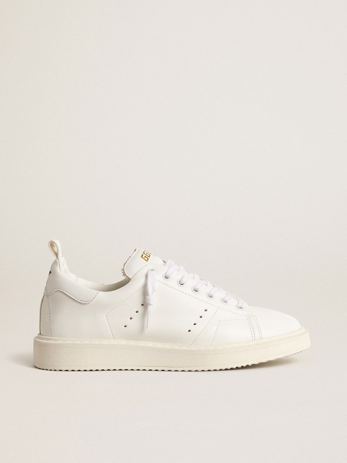 Golden Goose - Women’s bio-based Starter with white star and heel tab in 