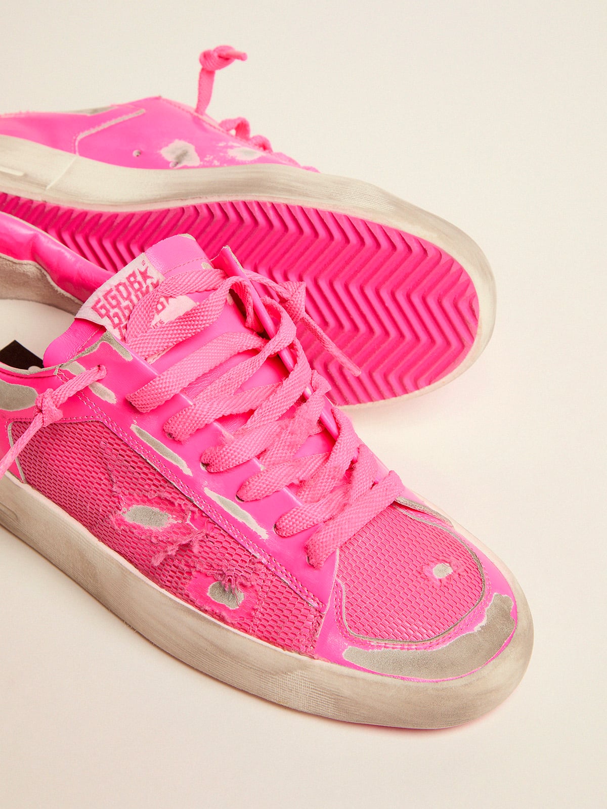 Golden Goose - Damensneakers Stardan aus Leder und Mesh in Neonrosa in 