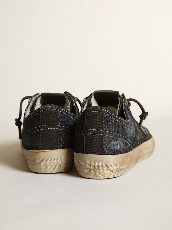 Golden Goose - V-Star in midnight-blue denim with black leather star and toe in 