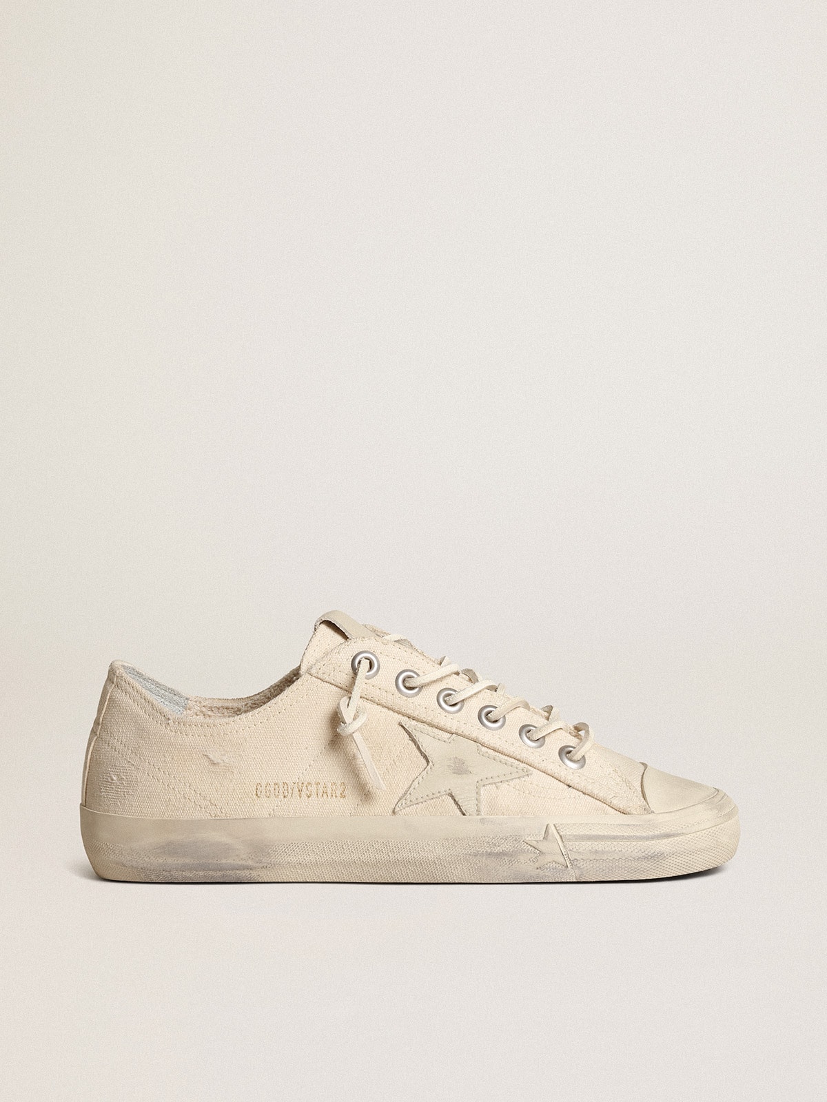 Golden Goose - V-Star in light cream canvas with milk-white leather star in 