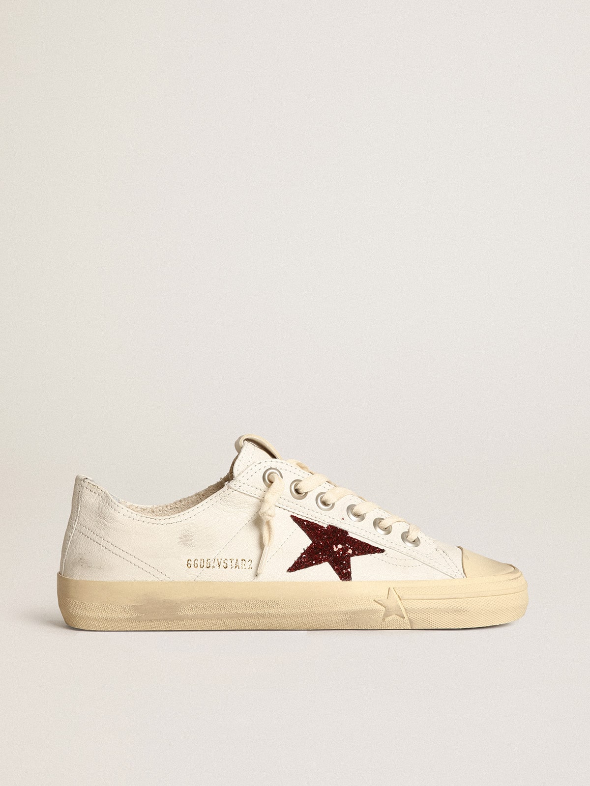 Golden Goose - Women's V-Star in white nappa with red glitter star in 