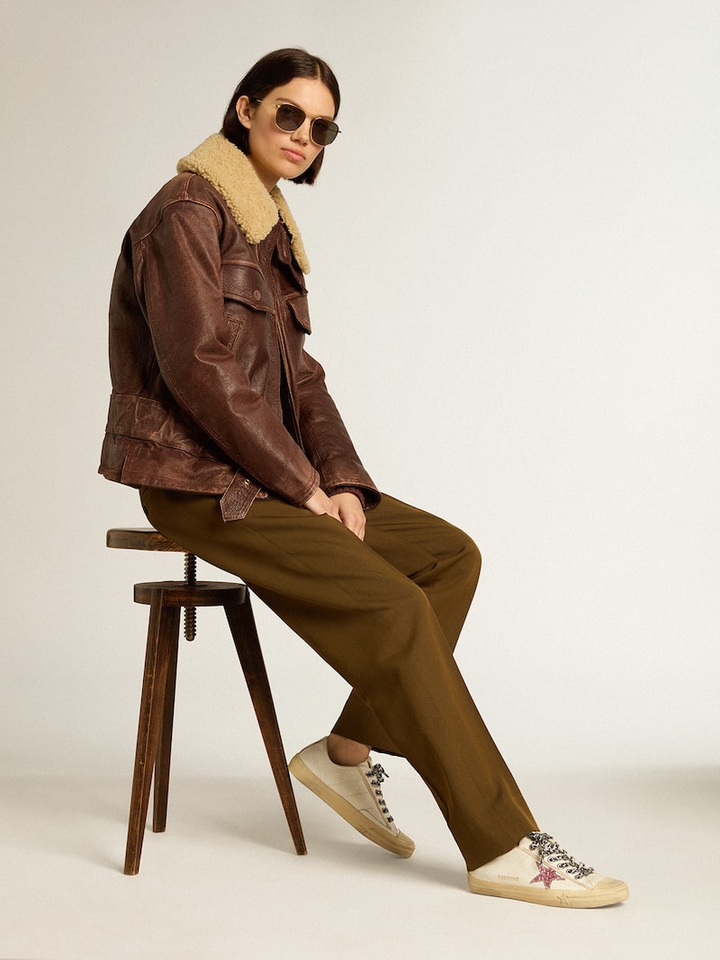 Golden Goose - V-Star con stella in glitter rosa e talloncino in pelle laminata in 