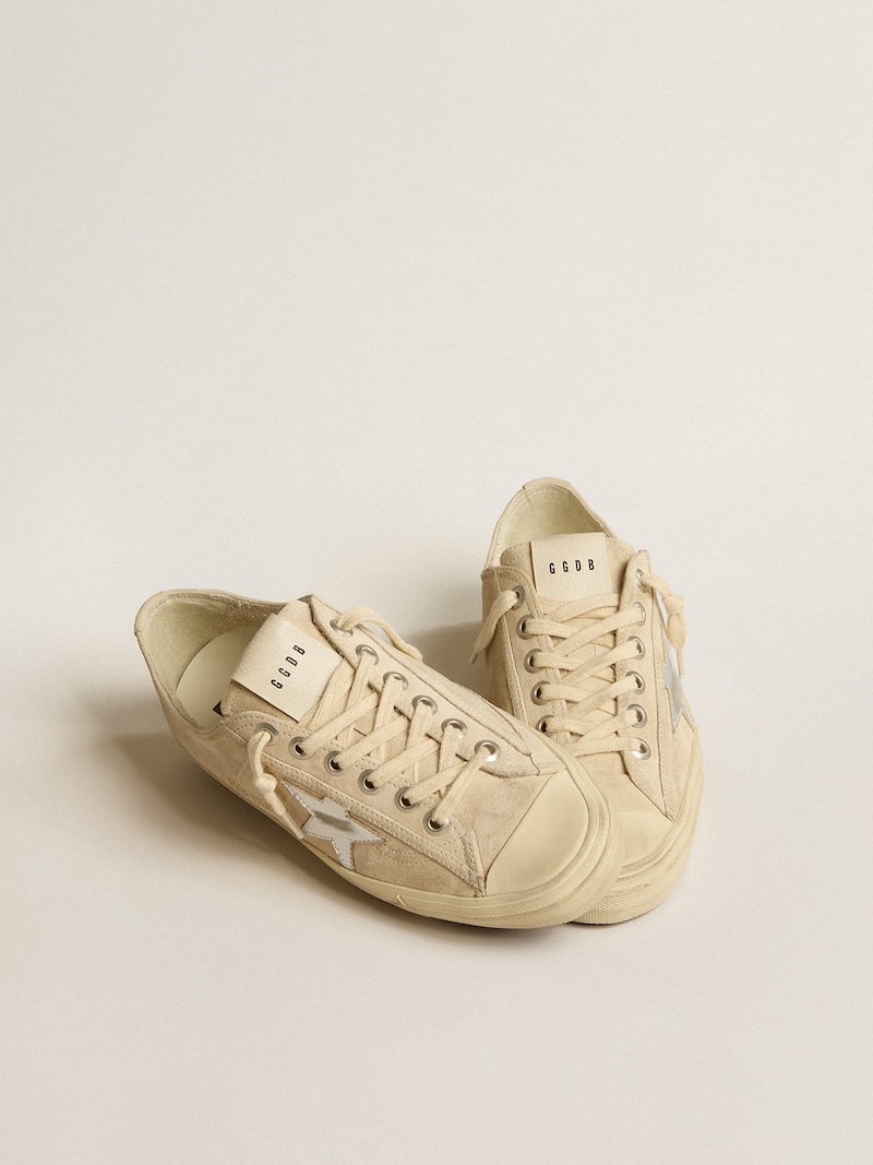 Golden Goose - V-Star Donna in suede color perla con stella in pelle laminata argento in 