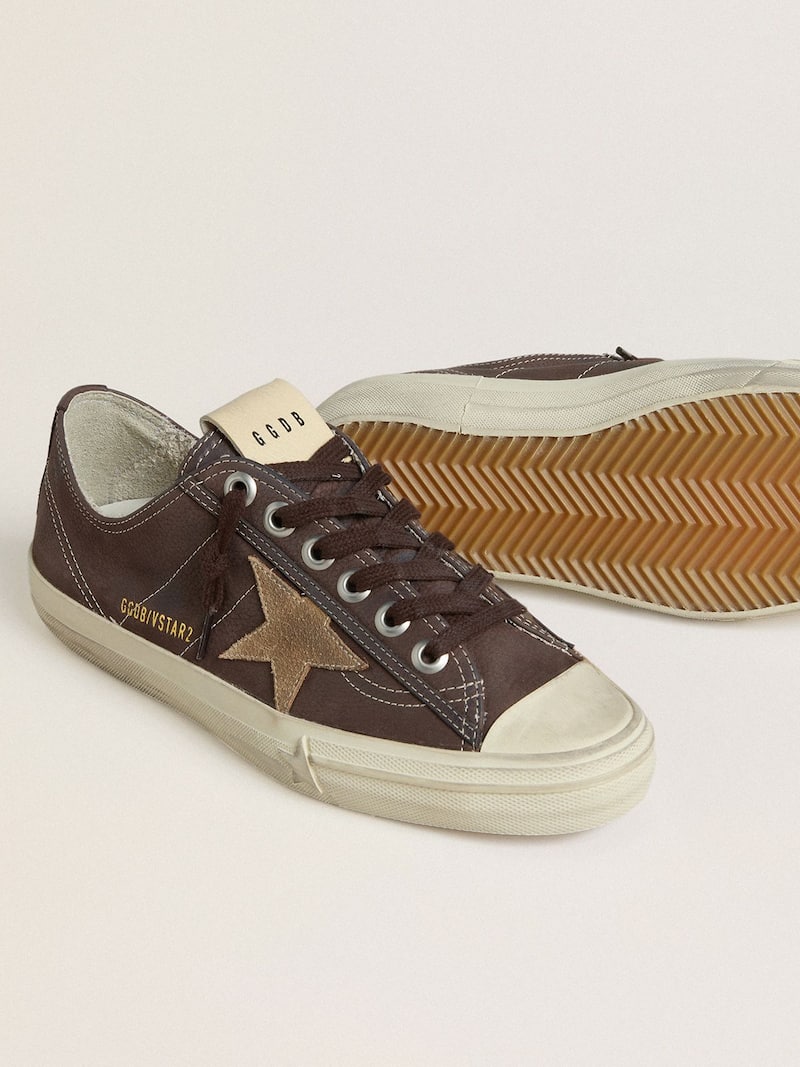 Golden Goose - V-Star Donna in nabuk marrone con stella in suede color tabacco in 