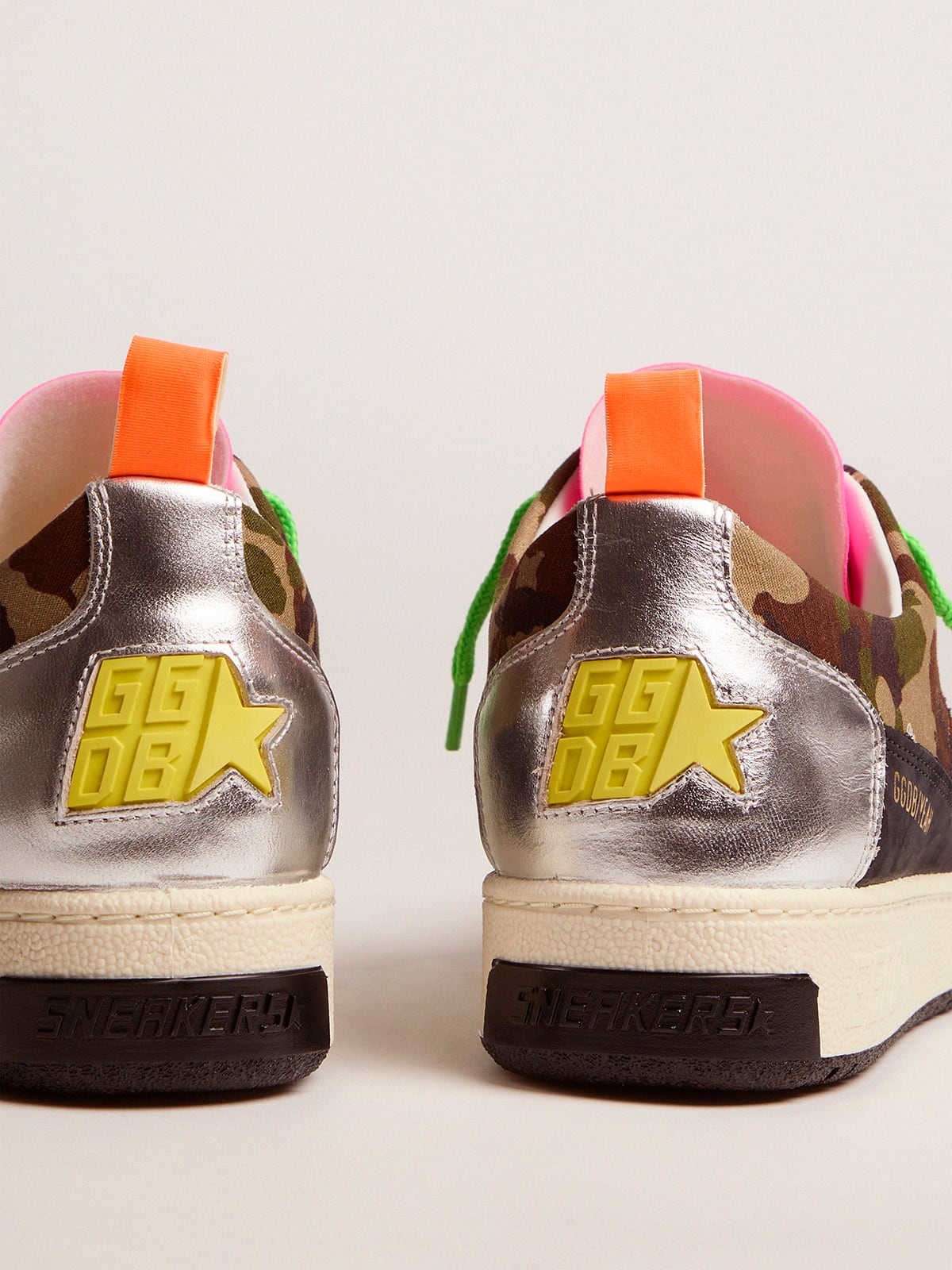 Golden Goose - Sneakers Yeah mujer con motivo de camuflaje y estrella fucsia in 