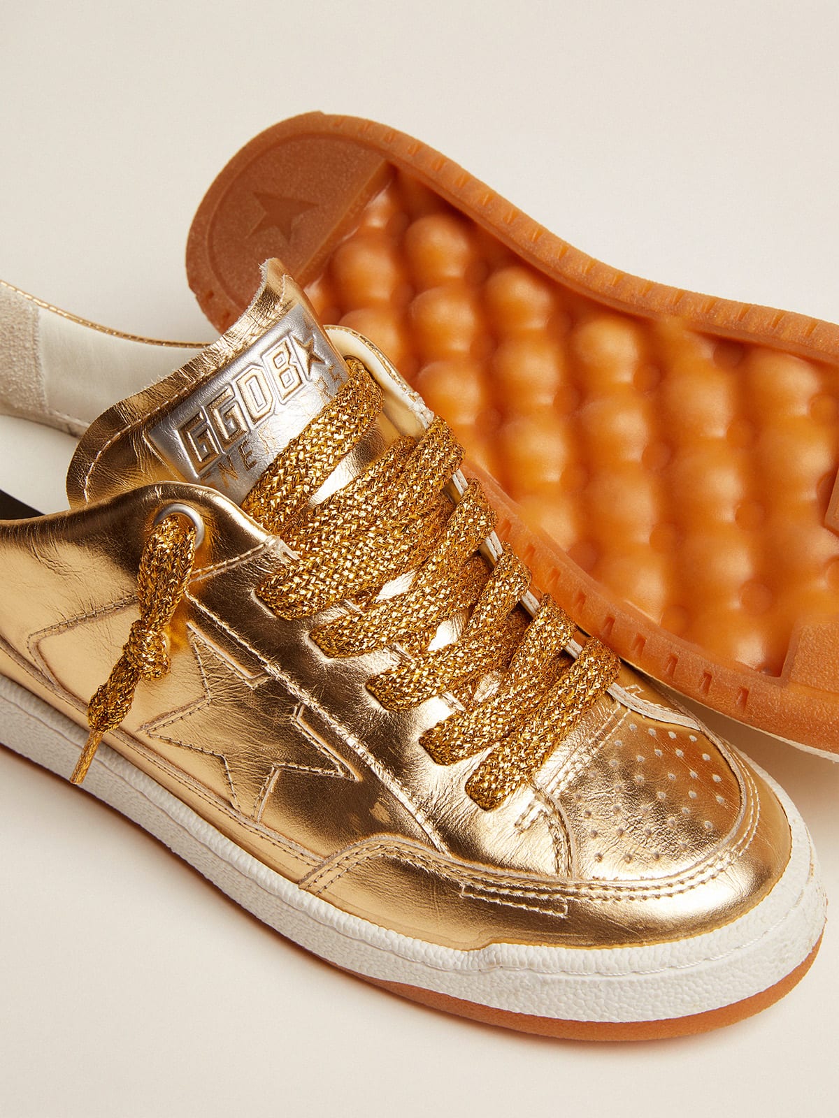 Golden Goose - Yeah sneakers in gold laminated leather in 