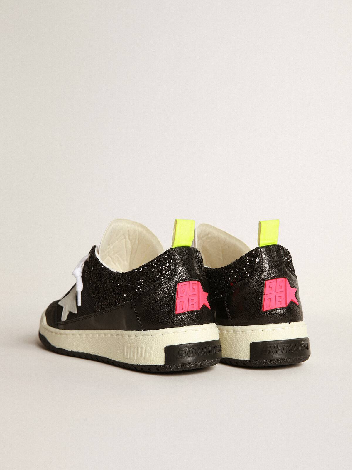 Golden Goose - Black Yeah sneakers with white star in 