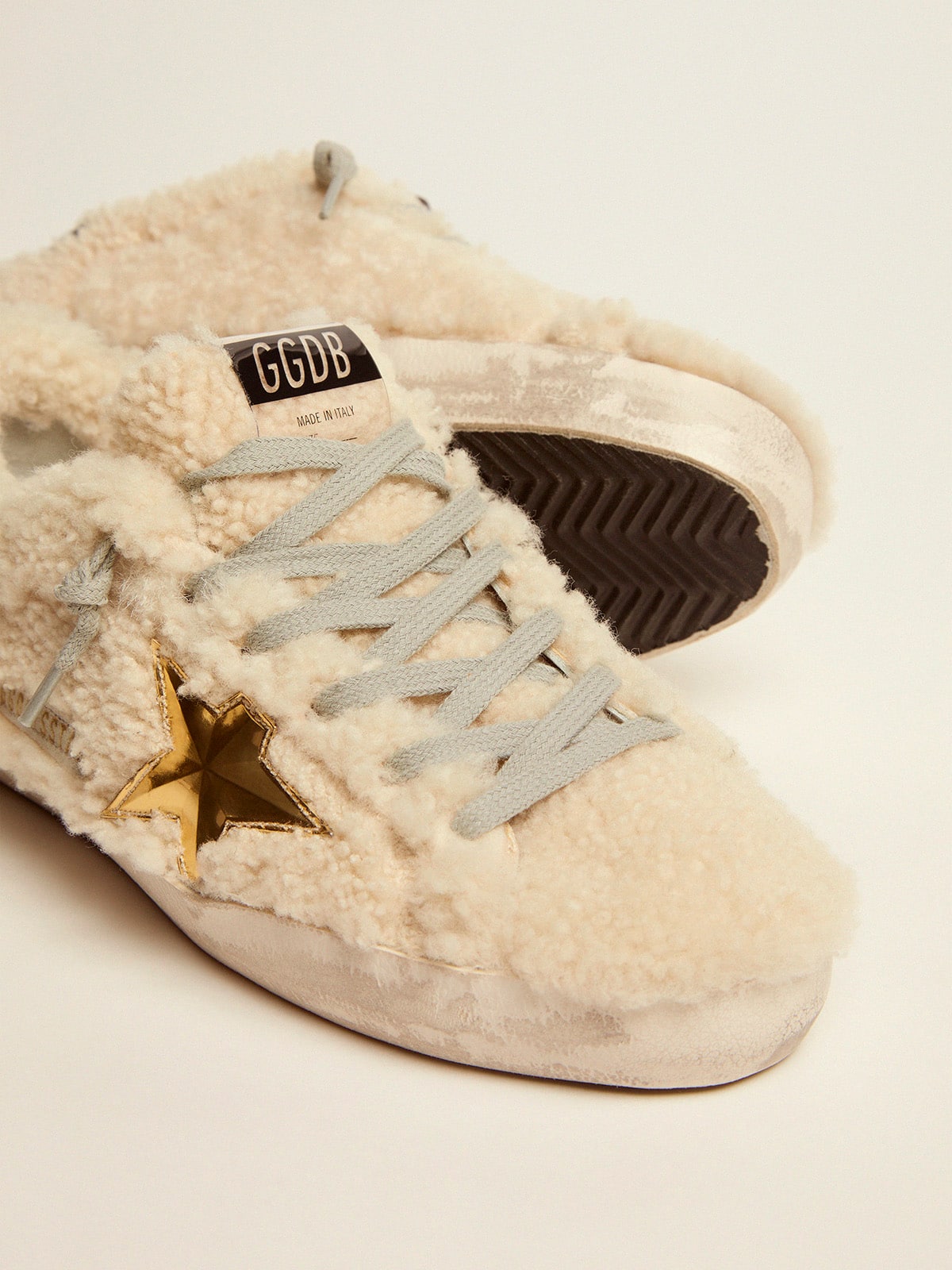 Golden Goose - Tênis Super-Star de shearling e estrela 3D dourada in 