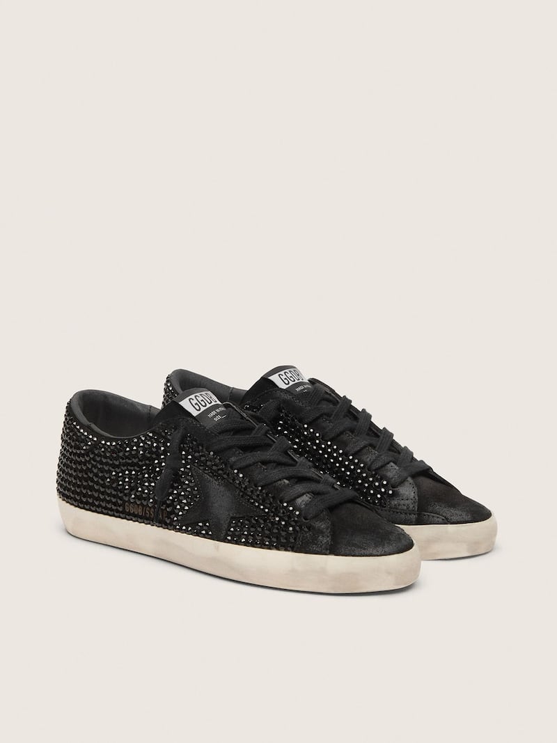 Golden Goose - Super-Star aus schwarzem Rauleder mit Swarovski-Kristallen und schwarzem Raulederstern in 