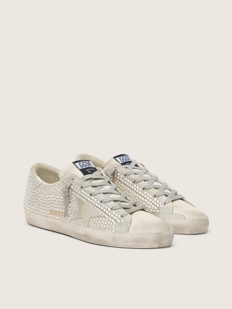 Golden Goose - Super-Star aus Nubuk mit Swarovski-Kristallen und eisfarbenem Raulederstern in 