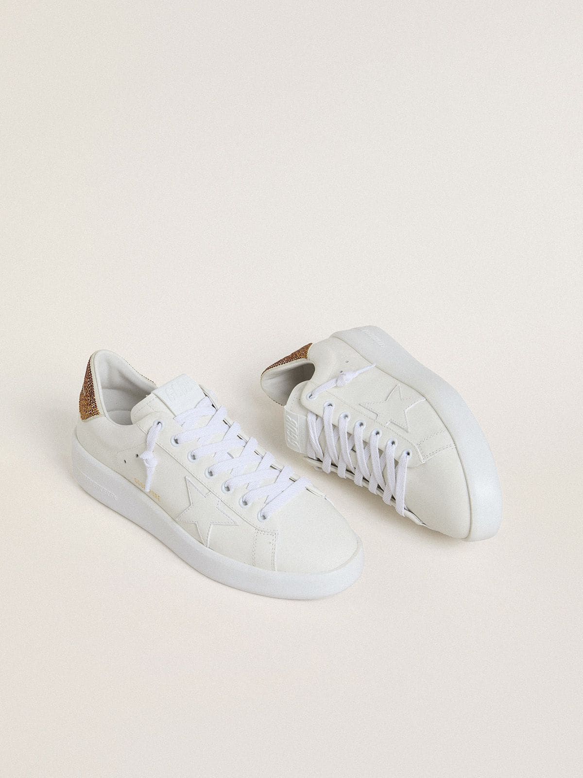 Golden Goose - 饰有白色皮革星星图案和棕色水晶鞋提的女款 Purestar 运动鞋 in 