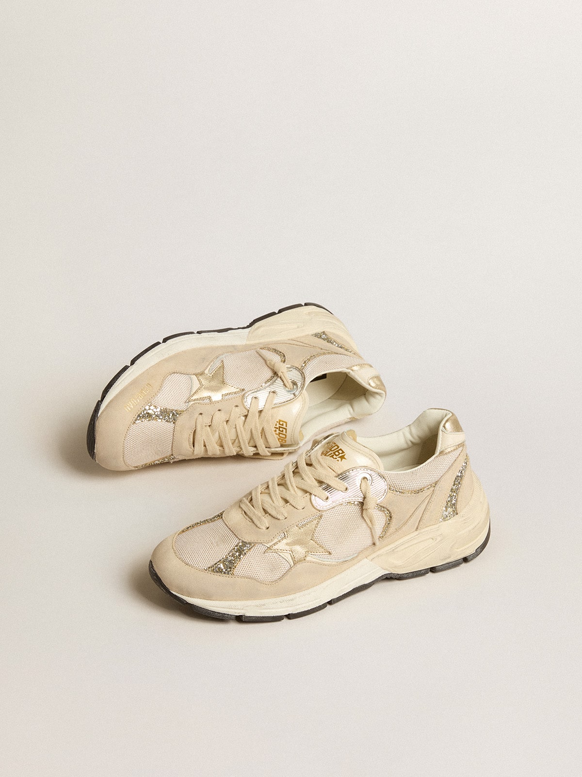 Golden Goose - Dad-Star de malla y ante perla con estrella y refuerzo del talón de piel platino in 