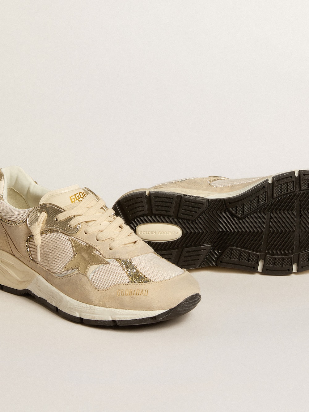 Golden Goose - Dad-Star in pearl mesh and suede with platinum leather star and heel tab in 
