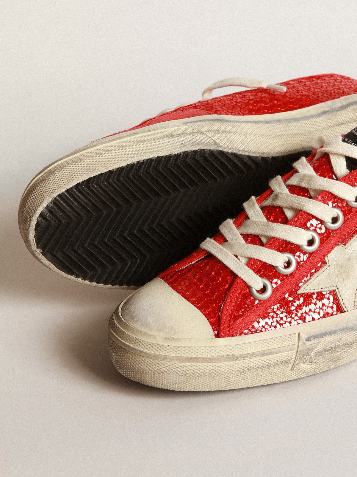 Golden Goose - V-Star sneakers in red sequins with cream-colored leather star and red grosgrain heel tab in 