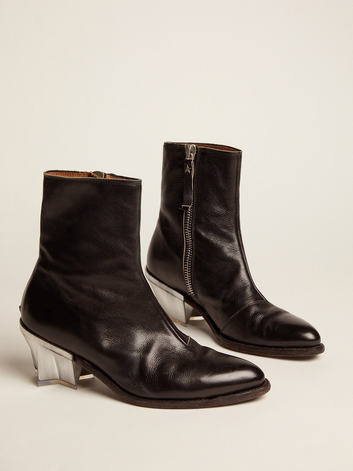 Golden Goose - Women's boots in black leather with sculpture heel in 