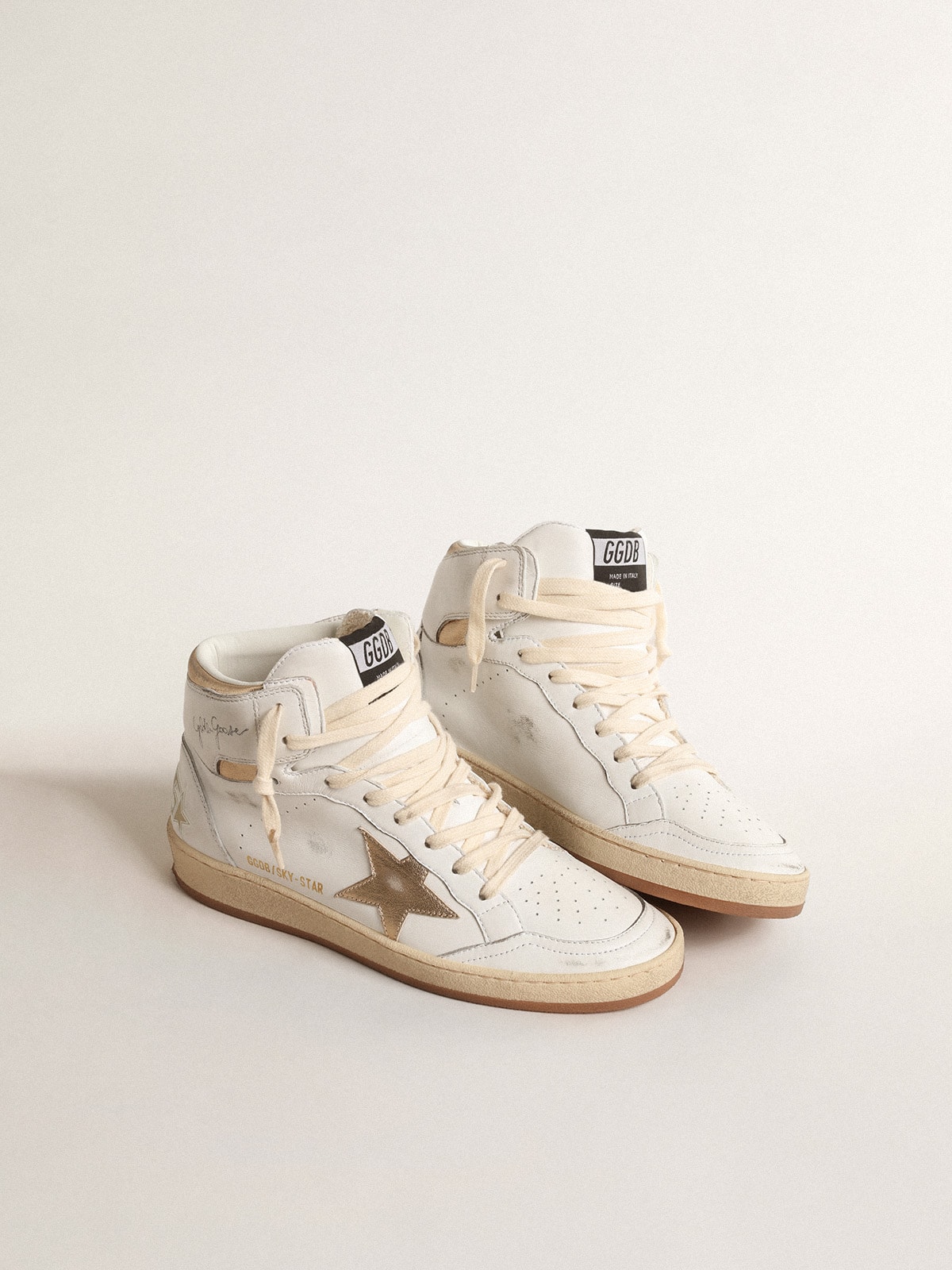 Sky-Star in white nappa leather with gold metallic leather