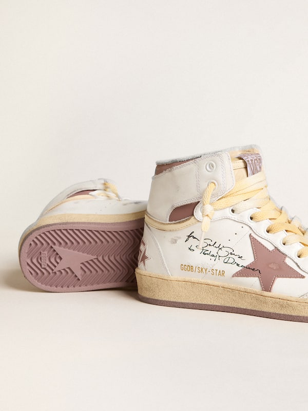 Golden Goose - Sky-Star in white leather with pink leather star in 