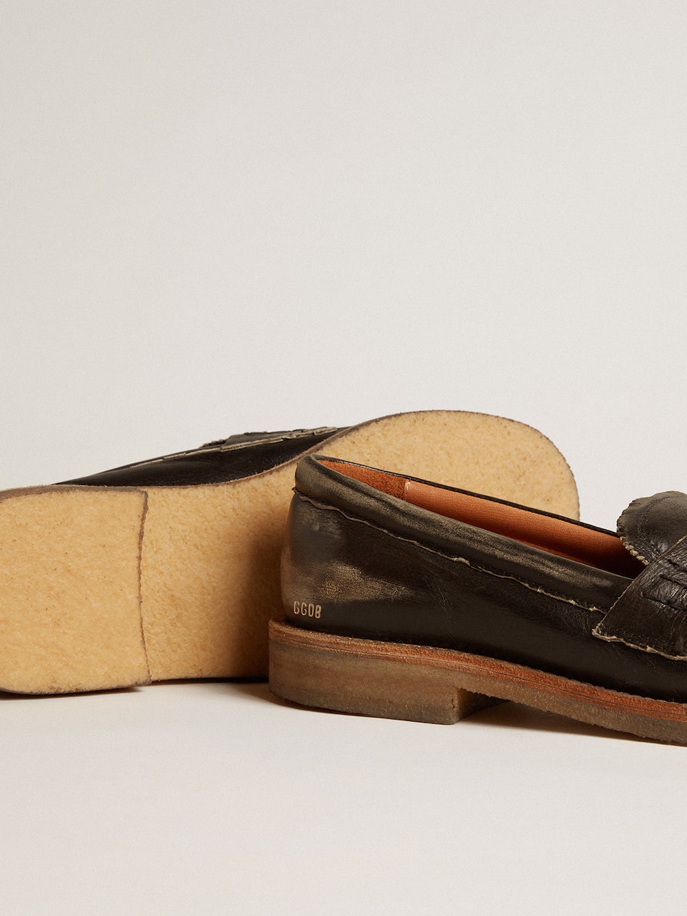 Golden Goose - Women’s Jerry loafer in black leather in 
