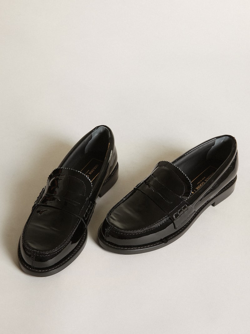 Golden Goose - Mokassin Jerry aus schwarzem Lackleder in 