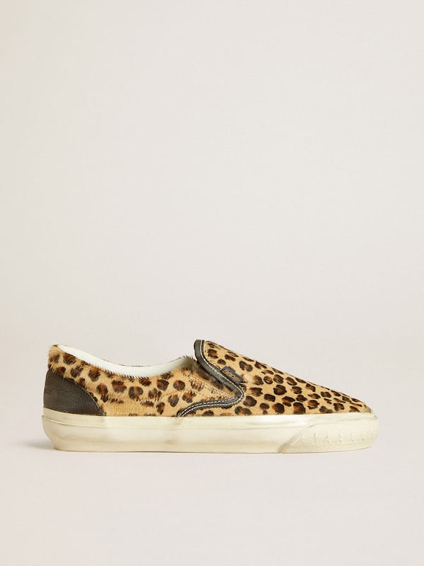 Golden Goose - Women's VCE Penstar in leopard-print pony skin with black leather heel tab in 