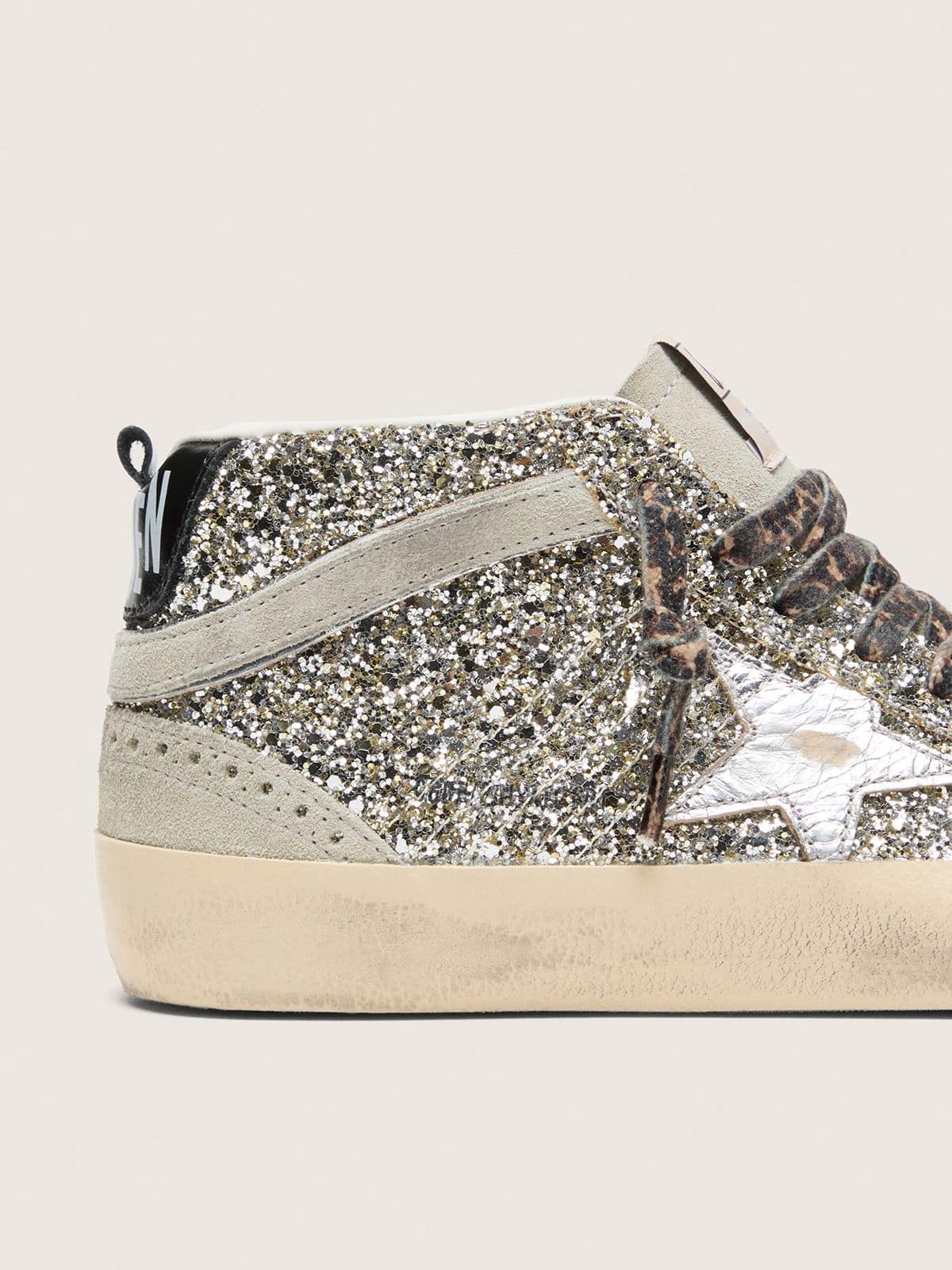 Golden Goose - Mid Star LTD in glitter argento con stella in pelle laminata argento  in 