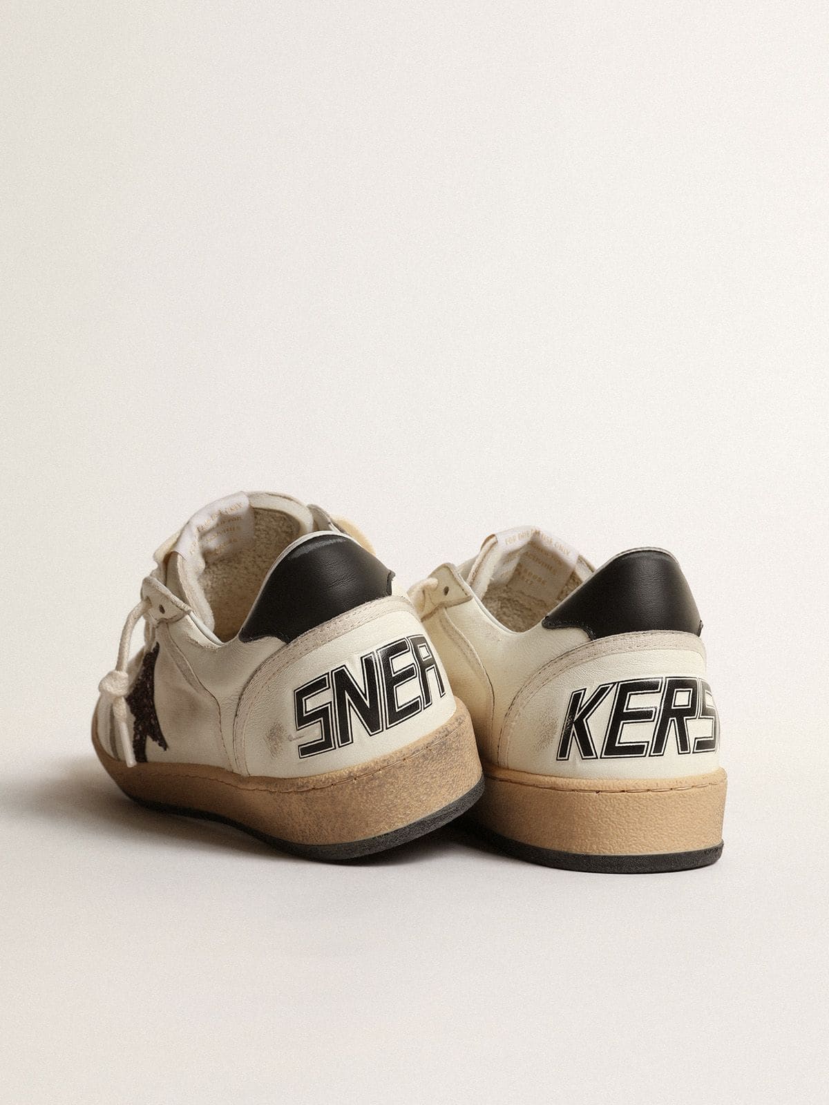 Golden Goose - 치코리 커피 글리터 스타 & 블랙 레더 힐탭 볼스타 in 
