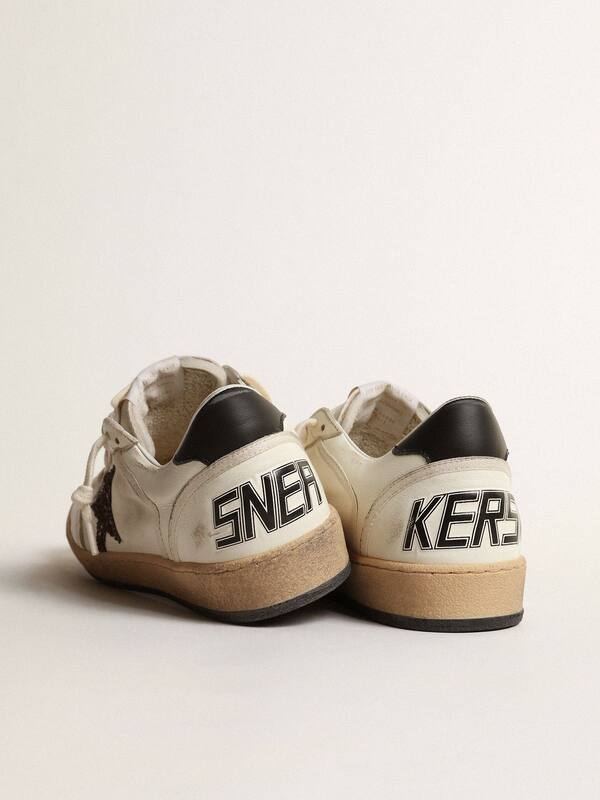 Golden Goose - Ball Star with chicory-coffee glitter star and black leather heel tab in 