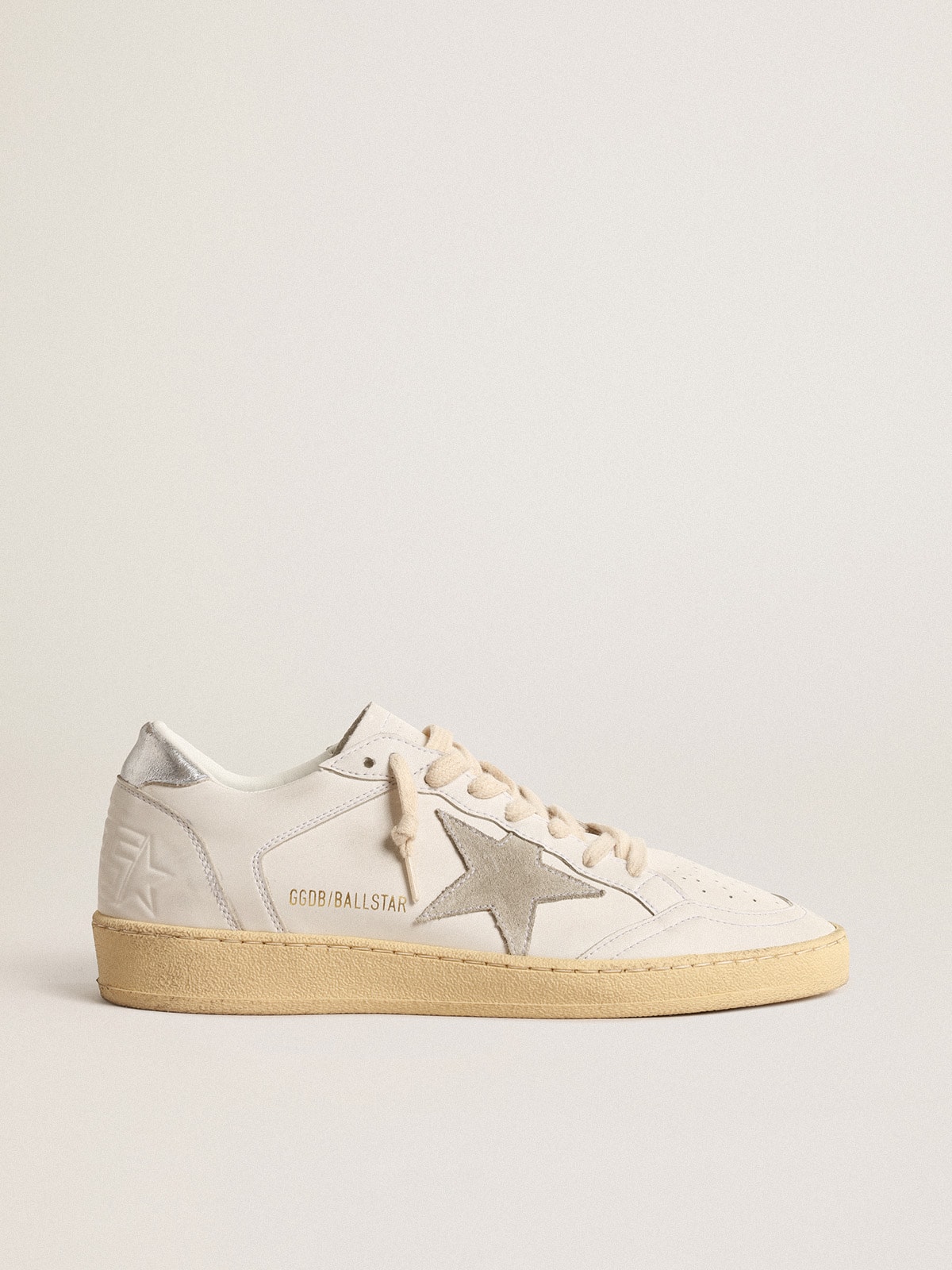 Golden Goose - Ball Star con estrella de ante y refuerzo del talón de piel laminada in 