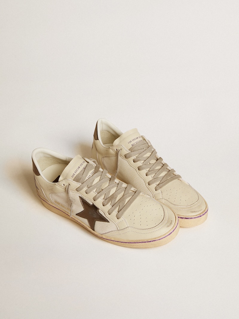 Golden Goose - Ball Star aus Mesh und Leder mit Stern und Ferse aus Metallic-Leder in 