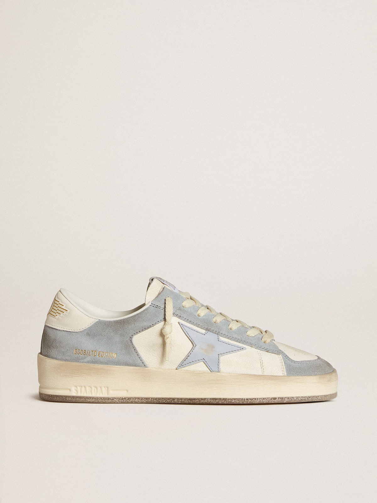 Golden Goose - Stardan LTD aus Nappaleder und Rauleder mit Lederstern und Nappaferse in 