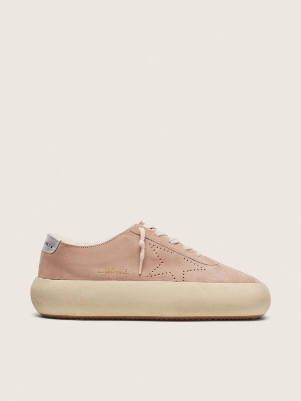 Golden Goose - Women’s Space-Star in old rose suede with shearling lining in 