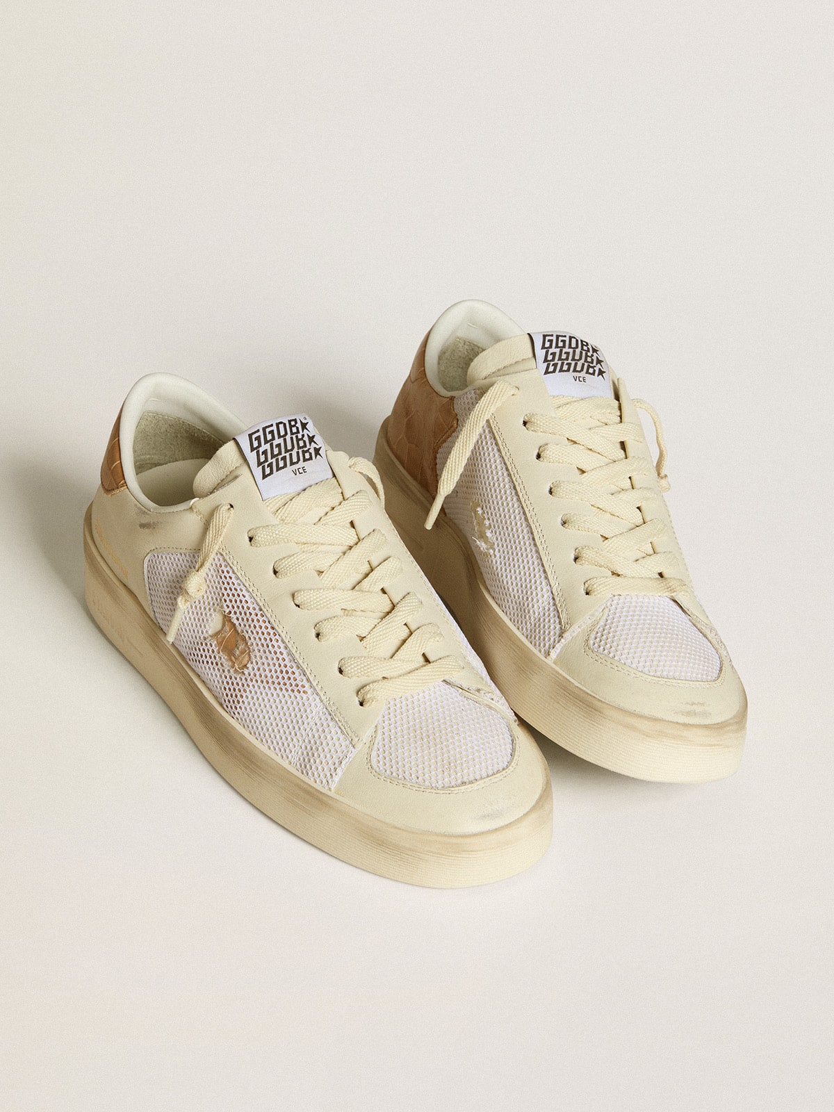 Golden Goose - Stardan LTD avec étoile en cuir beige et contrefort en cuir croco beige in 