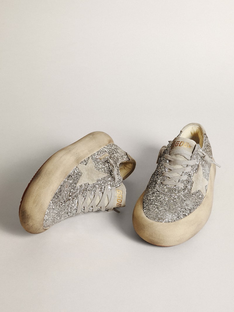 Golden Goose - Space-Star Donna in glitter argento con stella color grigio ghiaccio in 
