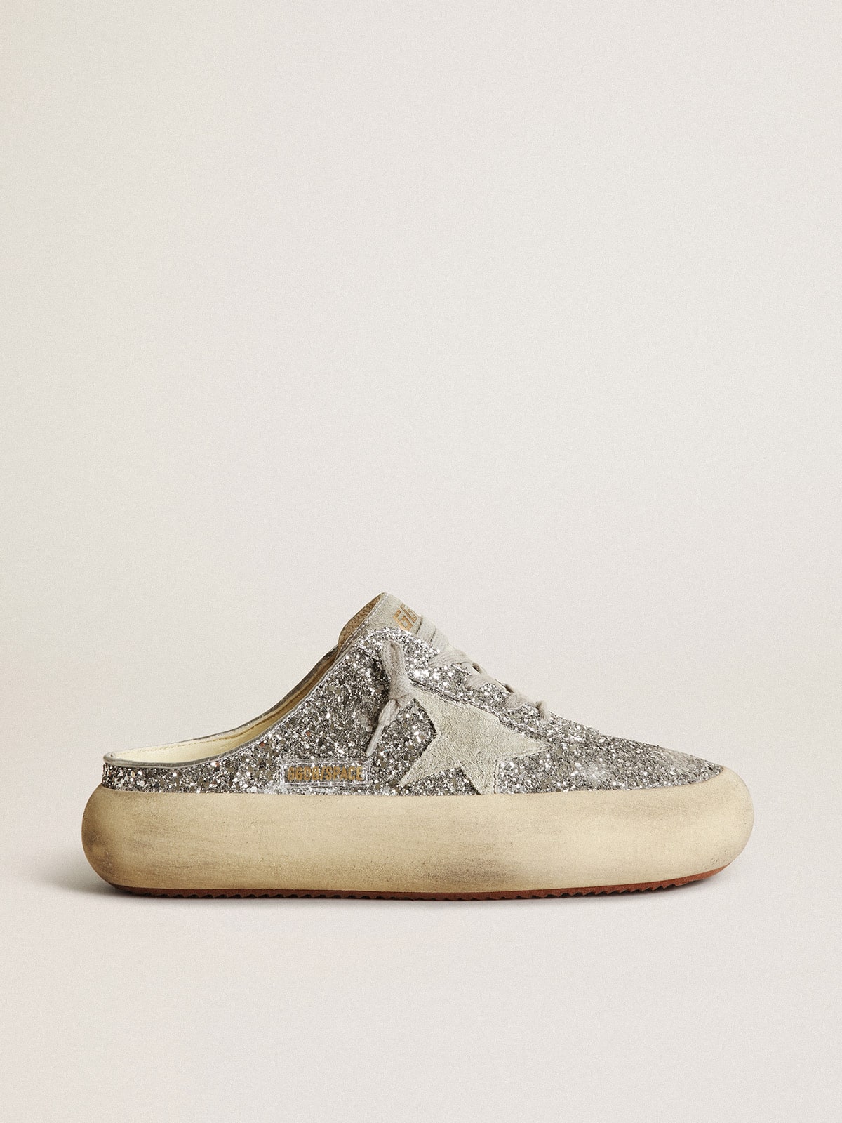 Golden Goose - Mules Space-Star femme pailletées avec étoile et languette gris froid in 