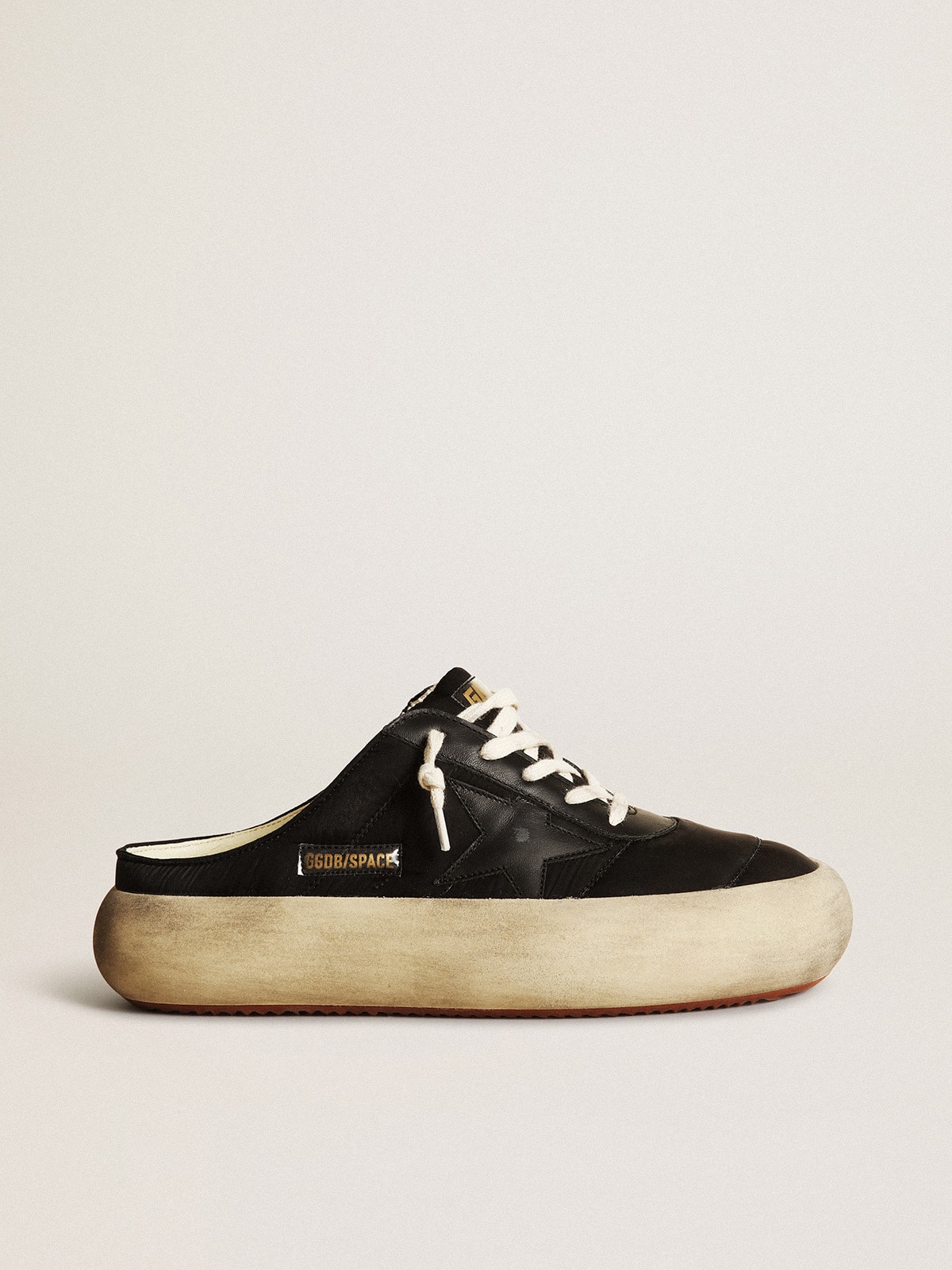 Golden Goose - Space-Star Sabot Donna in nylon nero con stella in pelle nera in 