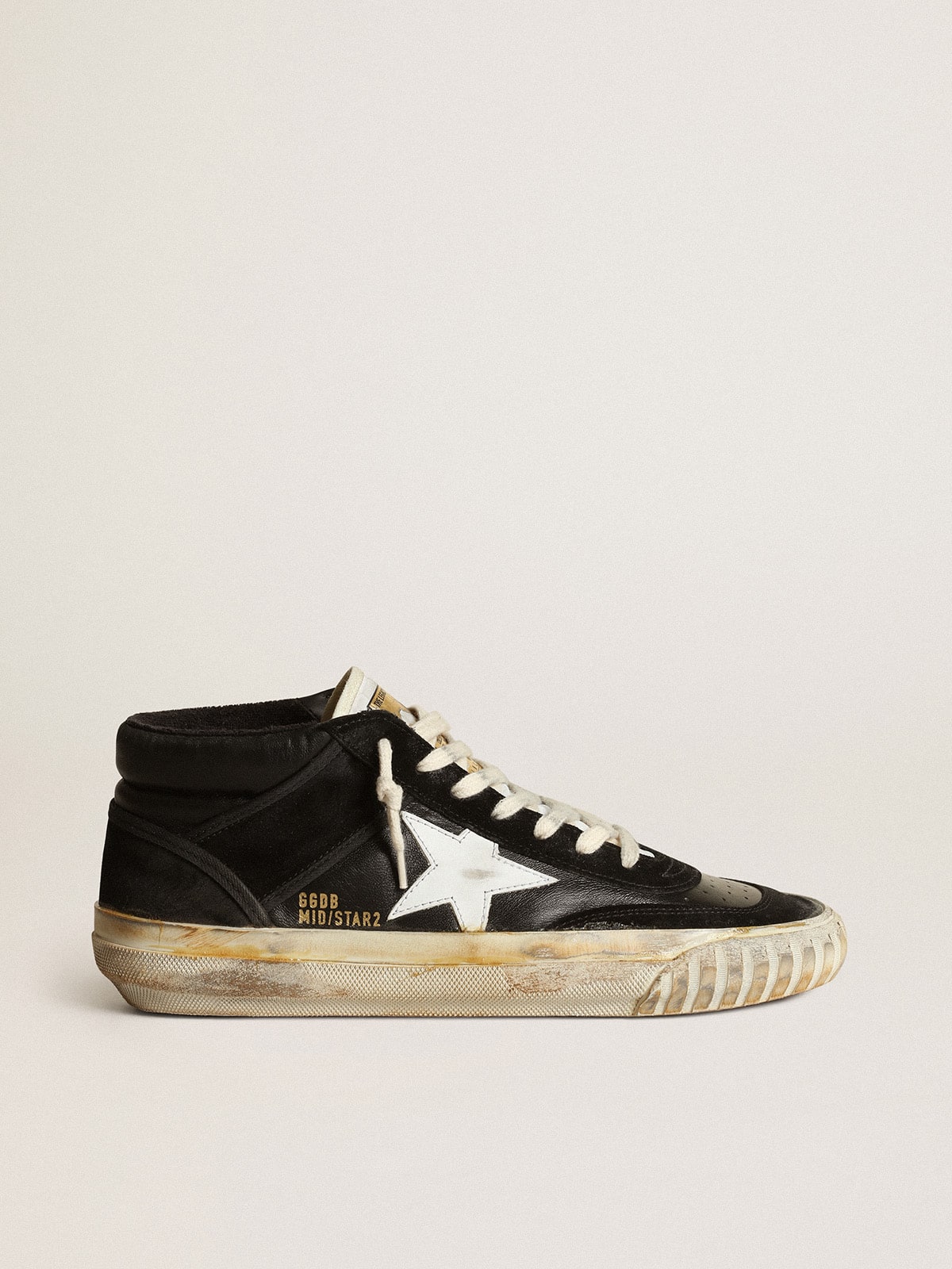 Golden Goose - Mid Star femme en nappa et daim noirs avec étoile en cuir blanc in 