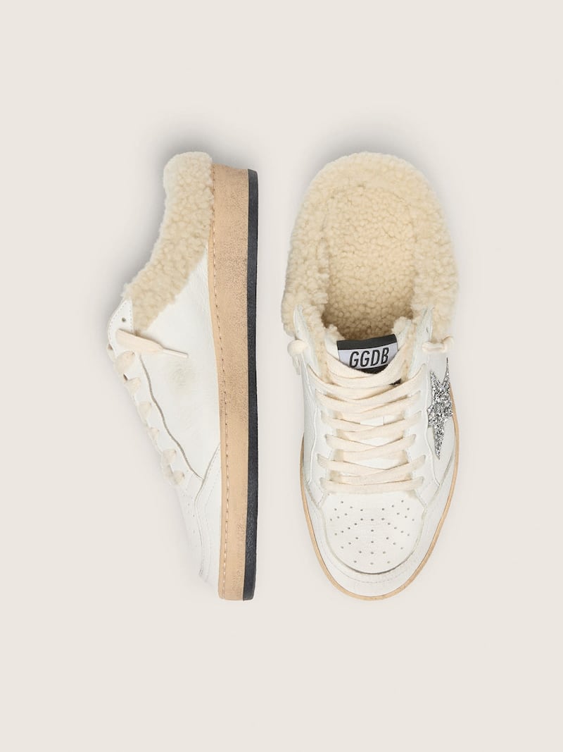 Golden Goose - Ball Star Sabot mit Glitzerstern und Shearlingfutter in 