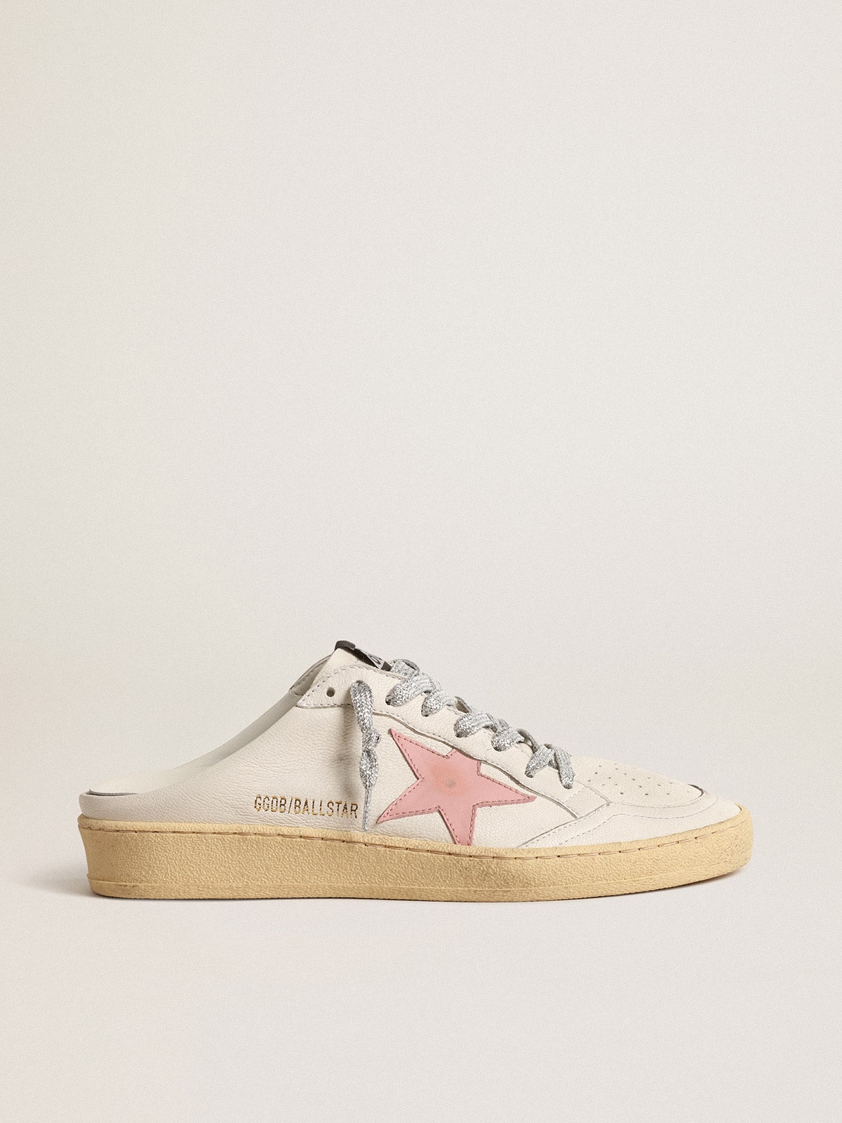 Ball Star Sabots in white nappa with an old rose leather star Golden Goose