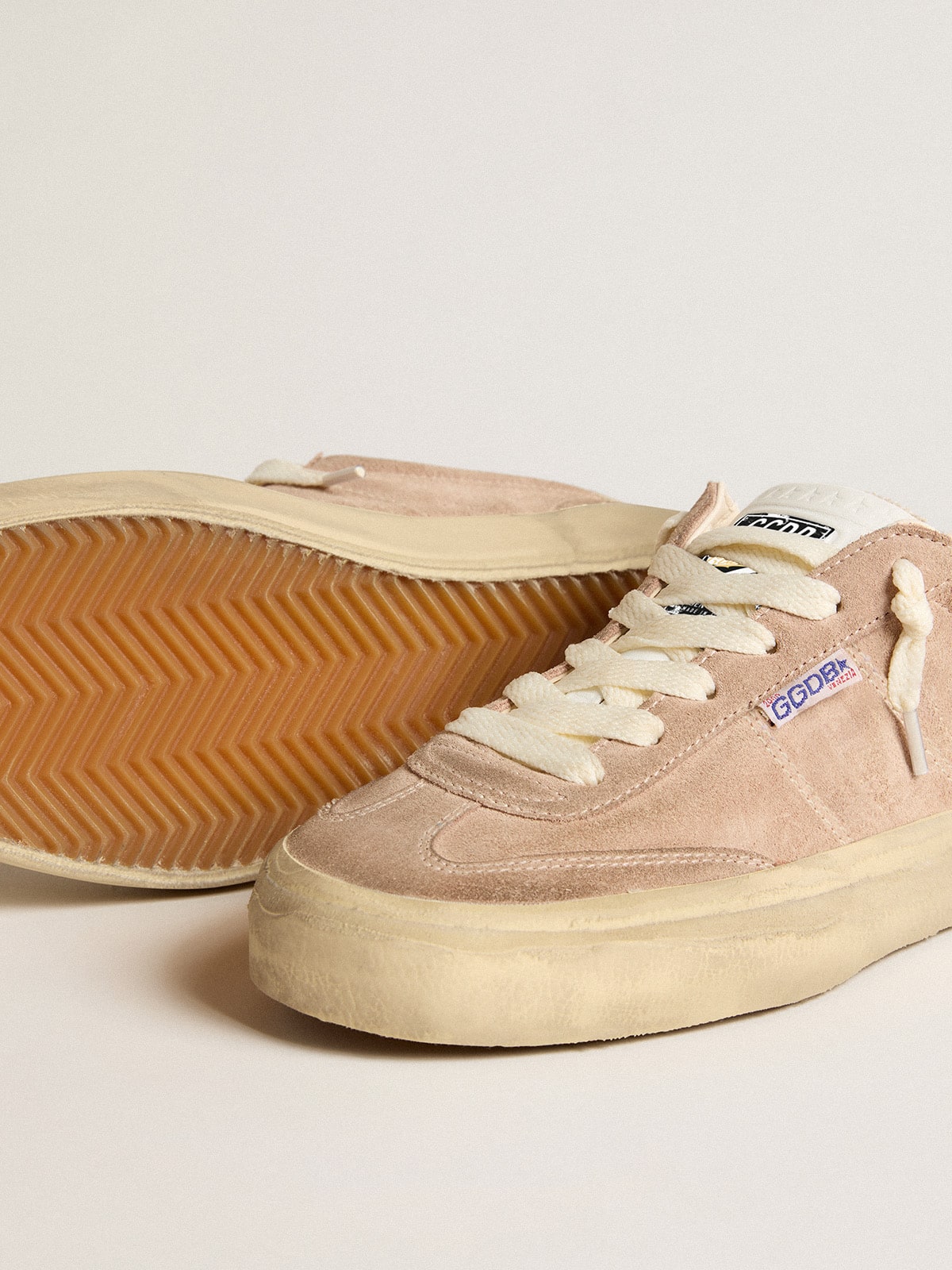 Golden Goose - Women's Soul Star in pink suede with white heel tab in 