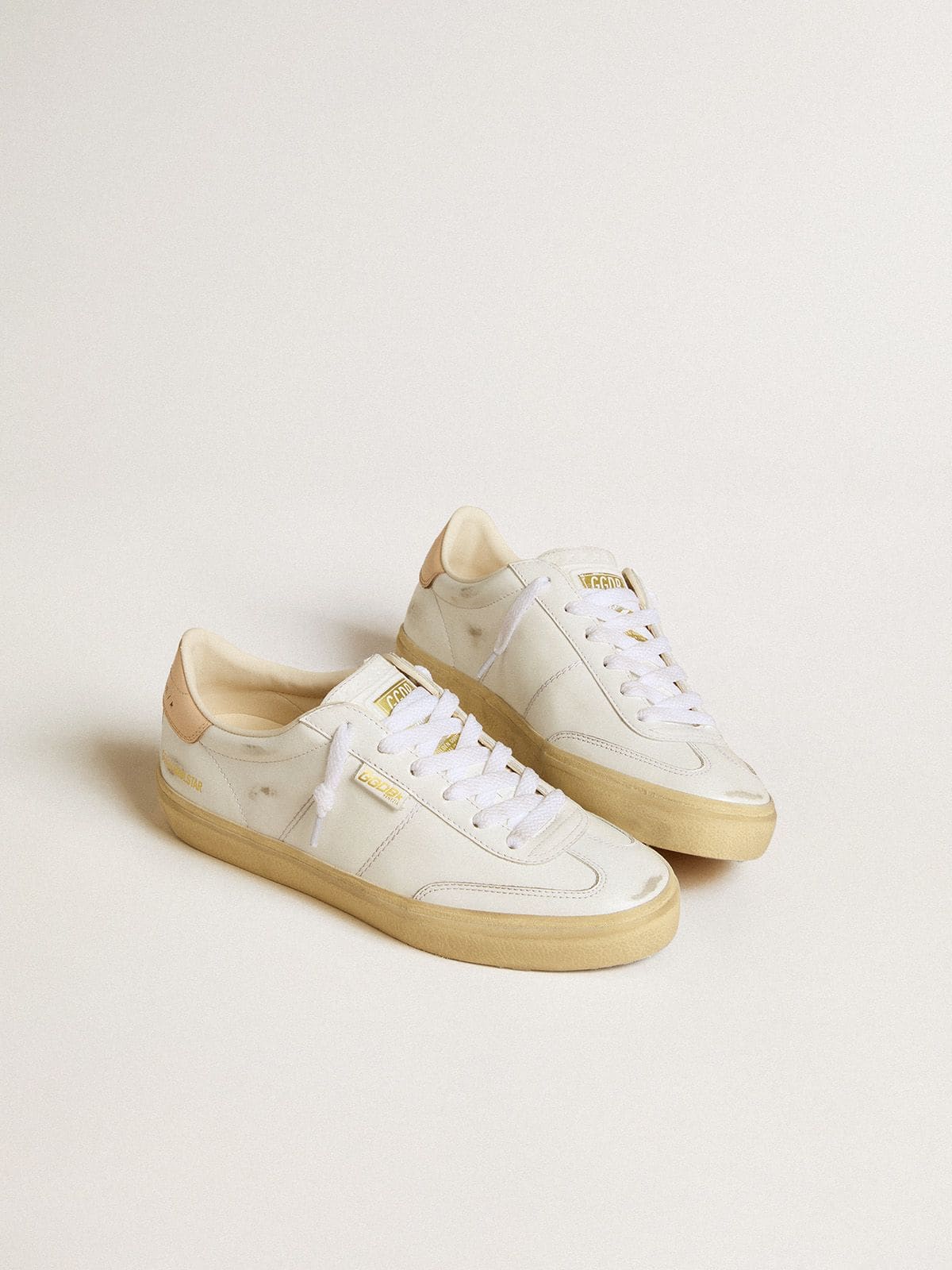 Golden Goose - Soul Star pour femme en cuir blanc avec contrefort en cuir rose in 