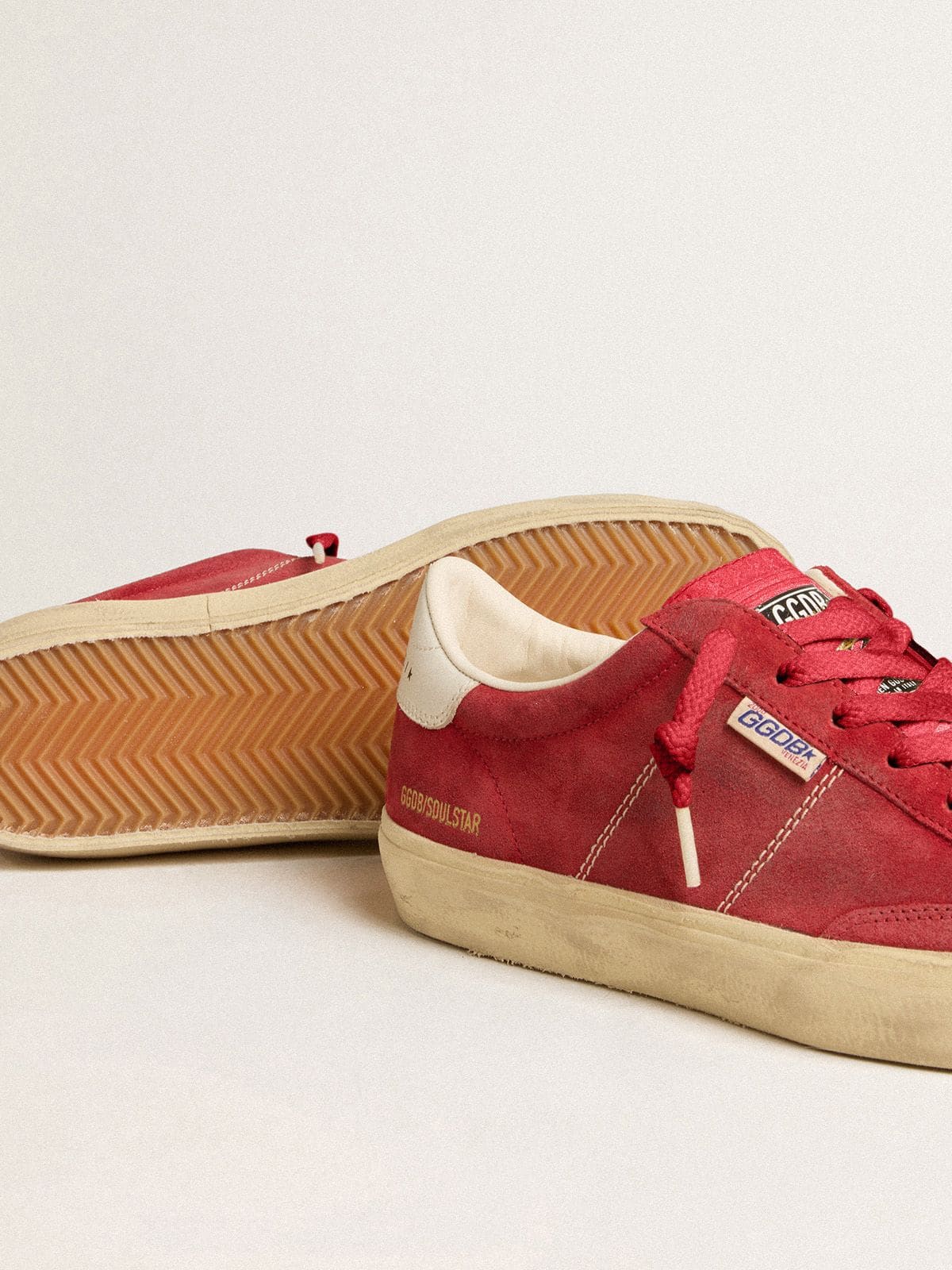 Soul Star Donna in suede rosso con talloncino in pelle color bianco