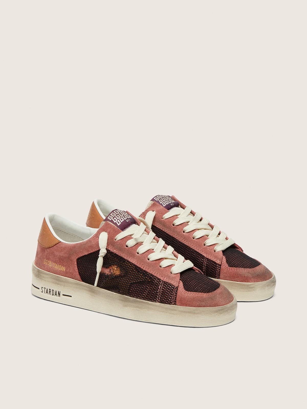 Golden Goose - Stardan donna in suede rosa con stella beige in 