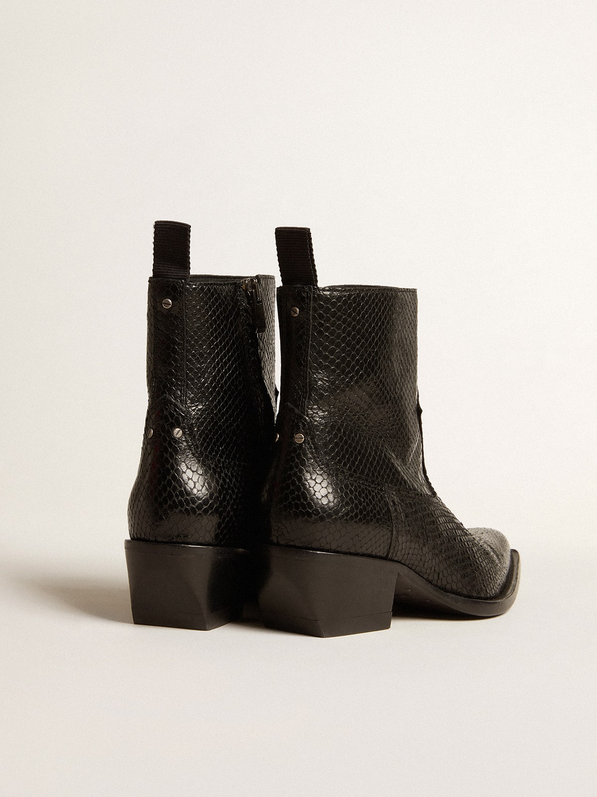 Golden Goose - Low Debbie boots in black snake-print leather in 