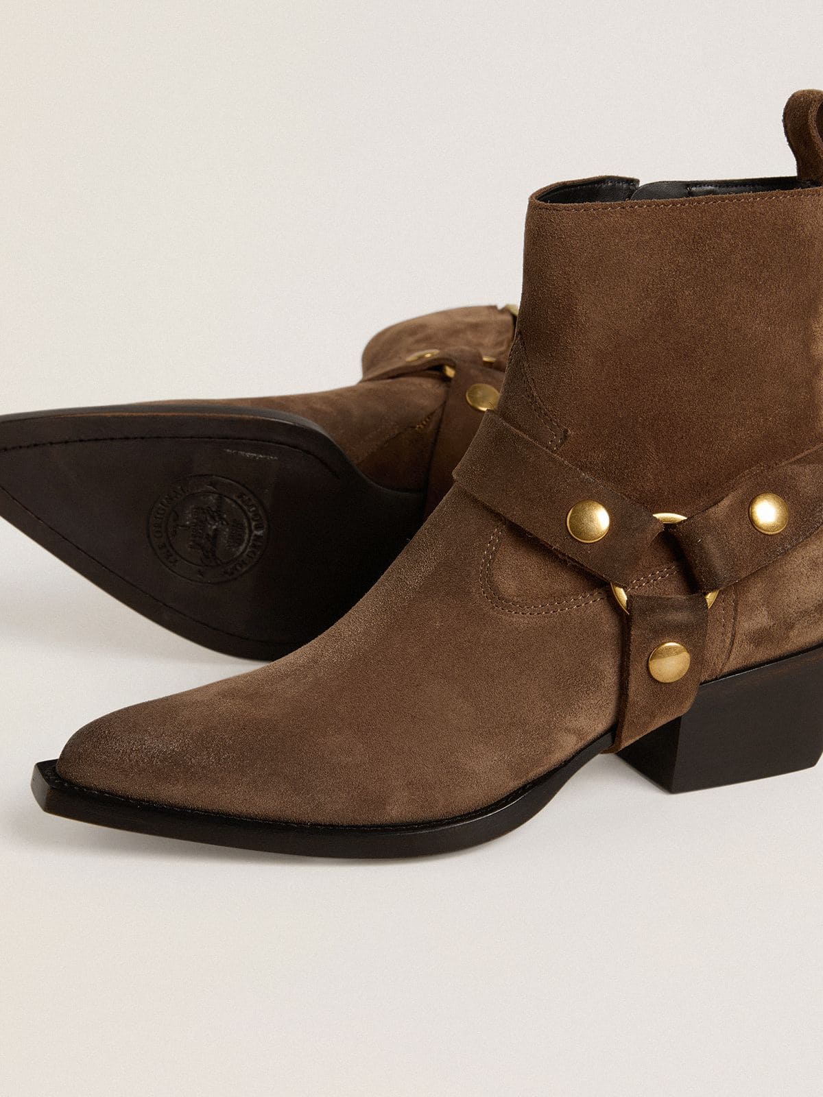 Golden Goose - Stivali Debbie bassi in suede color tortora con fibbia rimovibile in 