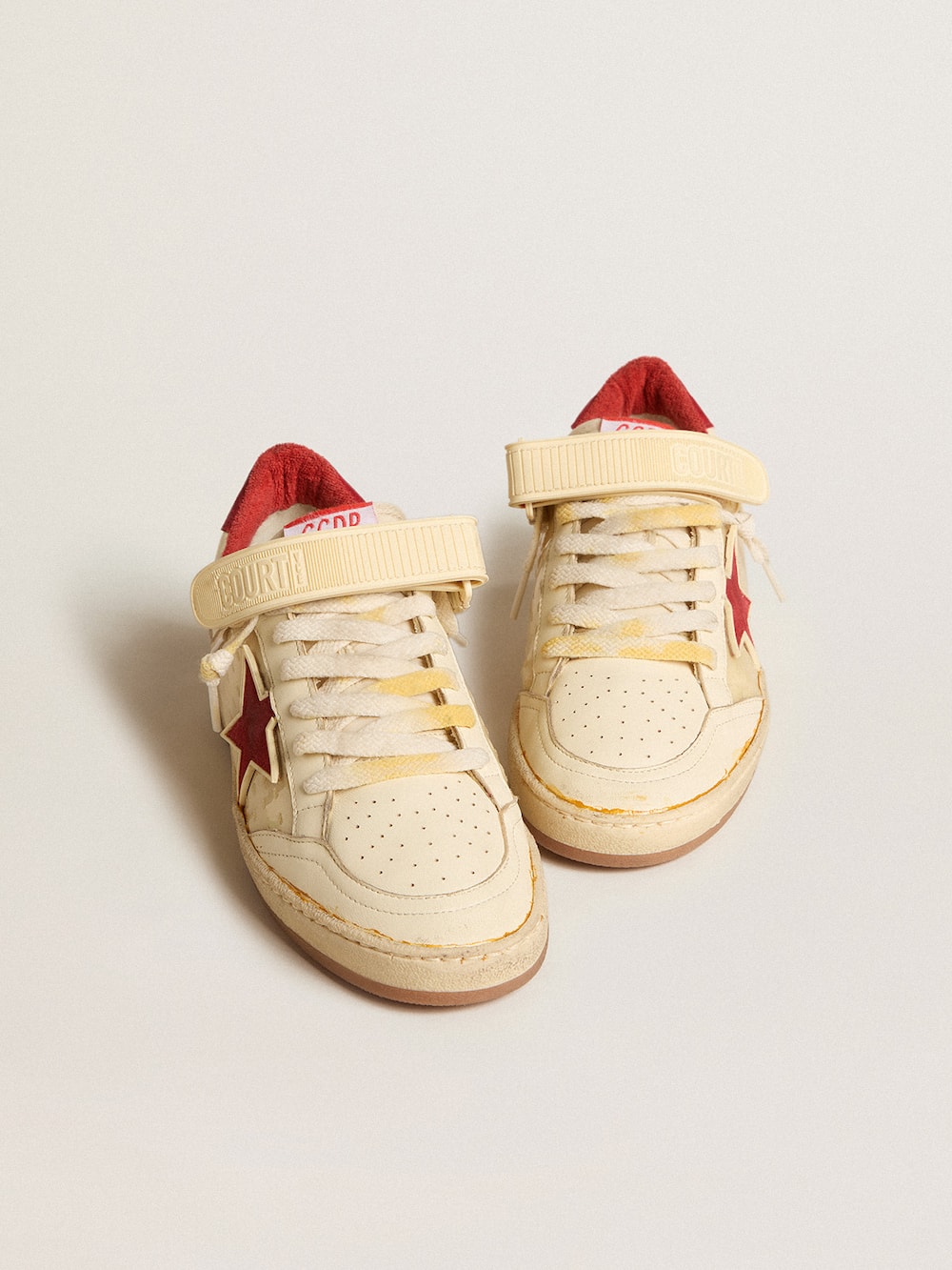 Golden Goose - Women’s Ball Star LAB in cream-colored nappa with red suede star in 