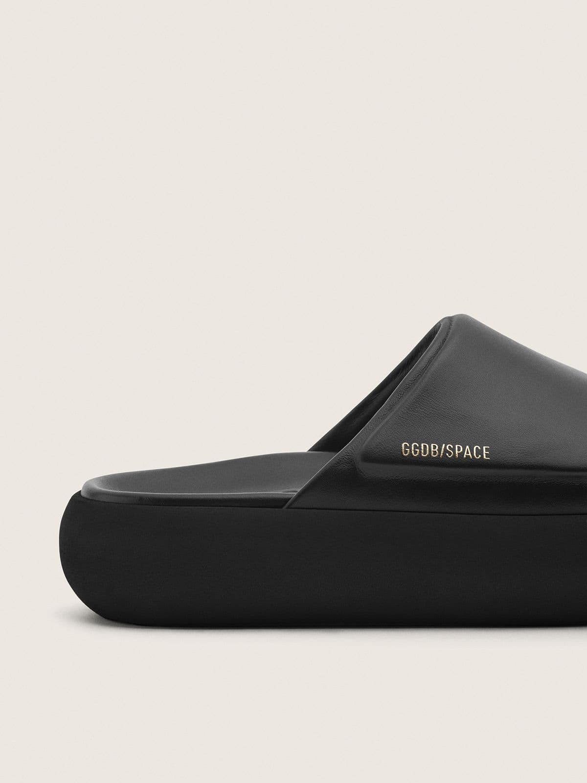 Golden Goose - Women's Space-Star slip-ons in black leather in 